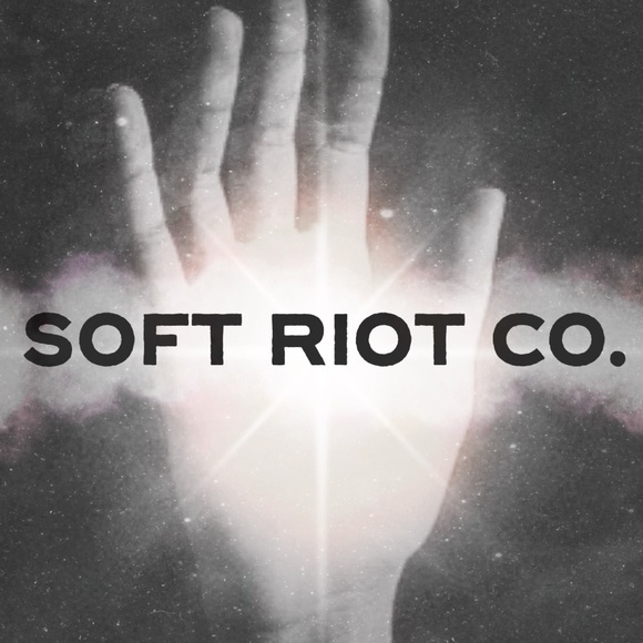 softriotco